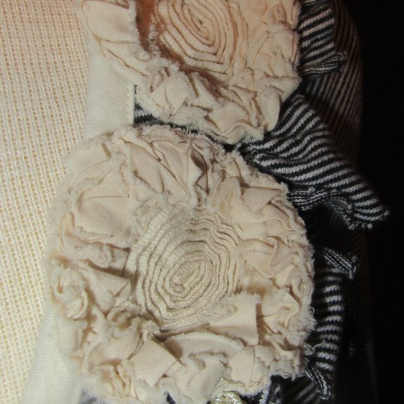 Y2K Vintage Anthropologie Black Cream Luluvia Striped Cardigan w. flowers Small - Picture 5 of 7